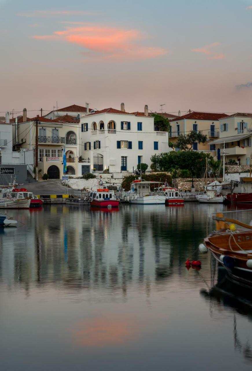 Porto Vecchio Luxury Suites Spetses Town Extérieur photo